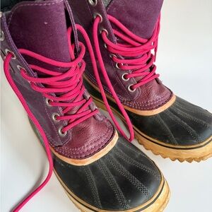 Sorel Women's Purple and Black Winter Boots with Pink Laces